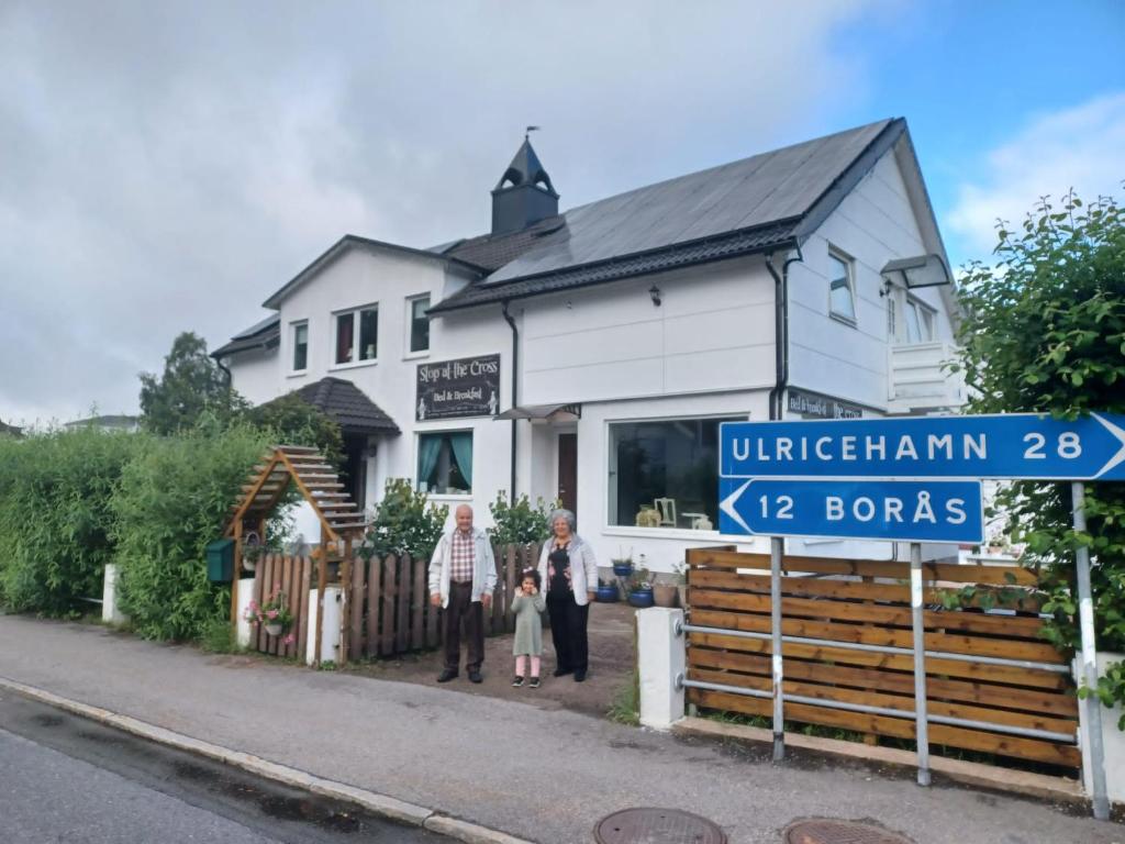 Stop at the Cross, Boråsvägen 38, 516 31 Borås (Dalsjöfors)